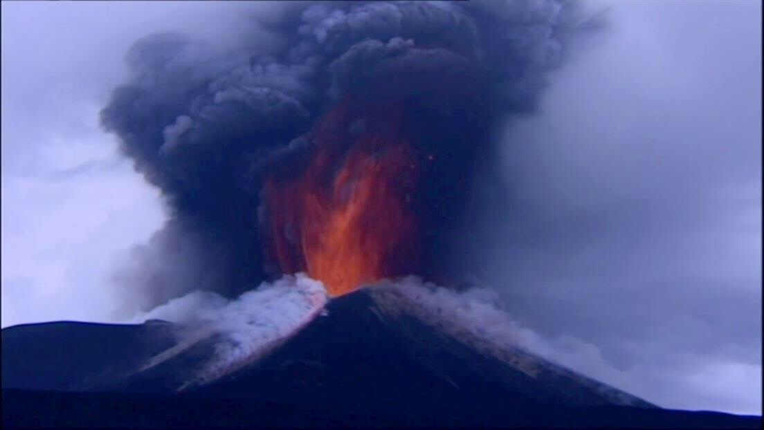 pompeii tales from the eruption essay Pompeii it was nearly wiped out during the eruption of mount vesuvius in 79 ad what is left of this ancient city and will vesuvius erupt again. pompeii tales from the eruption essay Pompeii it was nearly wiped out during the eruption of mount vesuvius in 79 ad what is left of this ancient city and will vesuvius erupt again.