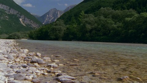 il fiume che scarica il lago maggiore